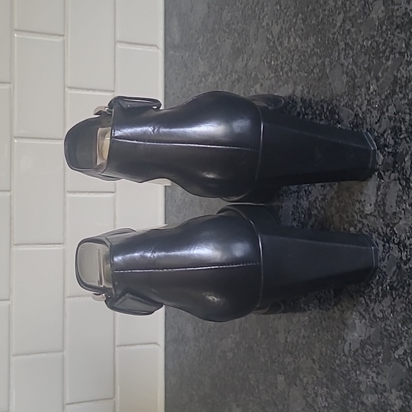 Nine West Leather Ankle Strap Square Toe Heels - Size 6 - Picture 8 of 15